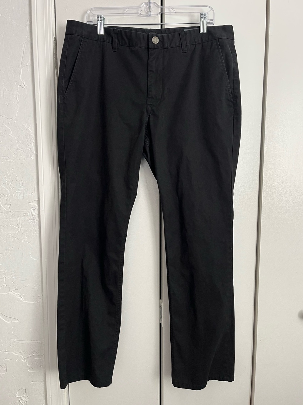 Men's Classic Black Cotton Chino Pants 36